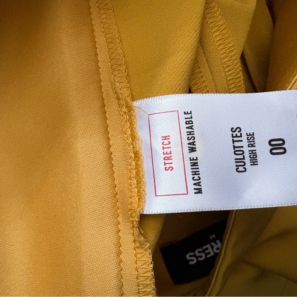 Express Crop Pants - Picture 6 of 6